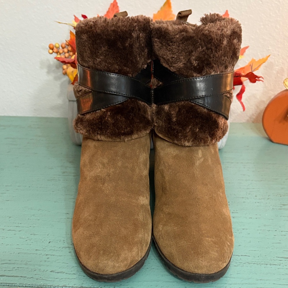 Brown Faux Fur Ankle Boots SZ 11 box 163